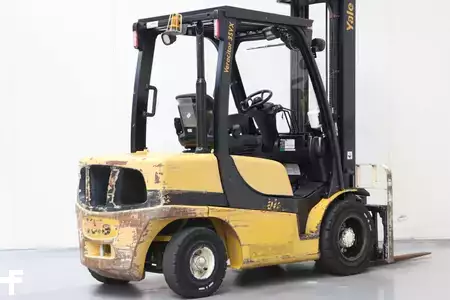 Diesel Forklifts 2013  Yale GDP35VX (2)