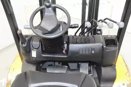 Treibgasstapler 2016  Yale GLP30MX (3)