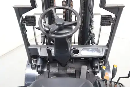 Nestekaasutrukki 2014  Doosan G25P-5 (3)