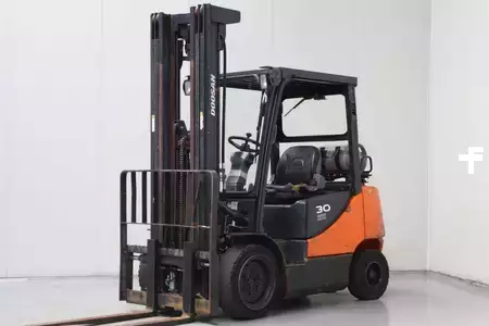 Chariots élévateurs GPL 2016  Doosan G30E-5 (1)