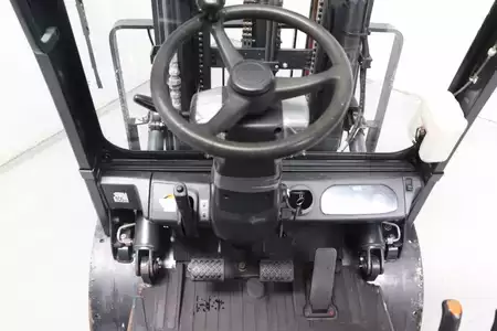 Chariots élévateurs GPL 2016  Doosan G30E-5 (3)