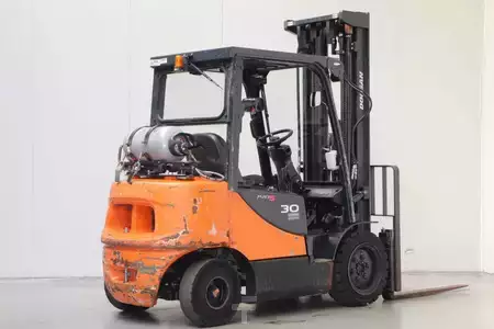 Nestekaasutrukki 2016  Doosan G30E-5 (2)