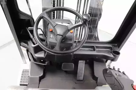 Chariots électriques à 4 roues 2006  CAT Lift Trucks EP30K-PAC (3)