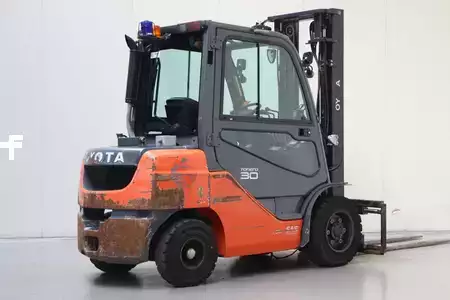 Dieseltrukki 2020  Toyota 02-8FDF30 (2)