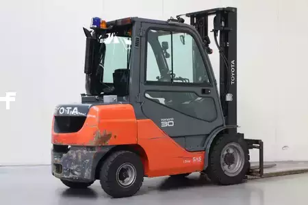 Dieseltrukki 2020  Toyota 02-8FDF30 (2)