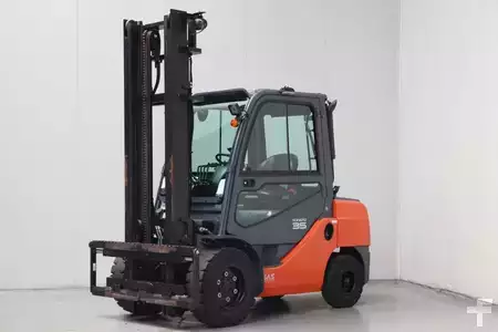 Diesel heftrucks 2020  Toyota 02-8FDJF35 (1)
