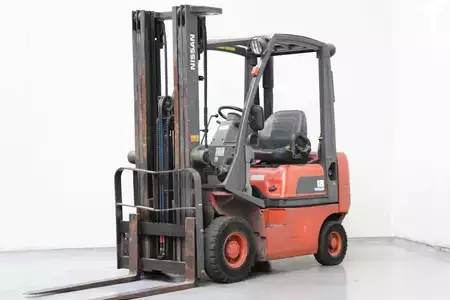 Diesel heftrucks 2003  Nissan FD01A18Q (1)