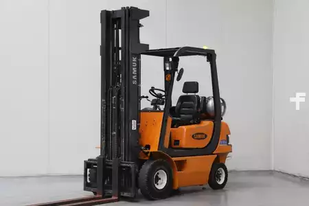 LPG heftrucks 2003  Samuk SF20SL (1)