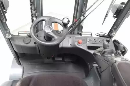 Sähkö - 4 pyör 2018  Linde E50HL-01/600 (3)