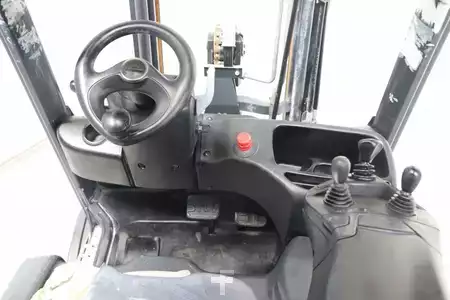 Elektromos 4 kerekű 2018  Linde E18PH-02 (3)