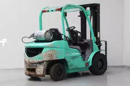 LPG heftrucks 2010  Mitsubishi FG35N (2)