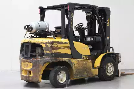 LPG heftrucks 2017  Yale GLP40VX6 (2)