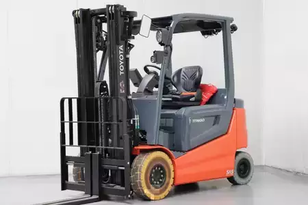 Elektro čtyřkolový VZV 2023  Toyota 9FBM25T (1)