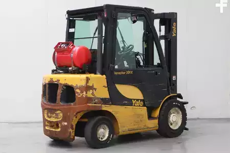Carrelli elevatori GPL 2015  Yale GLP30VX (2)