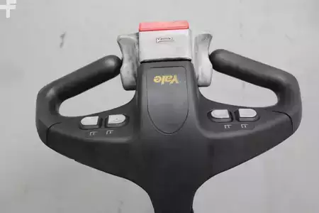 Transpallet elettrici 2016  Yale MP16 (3)