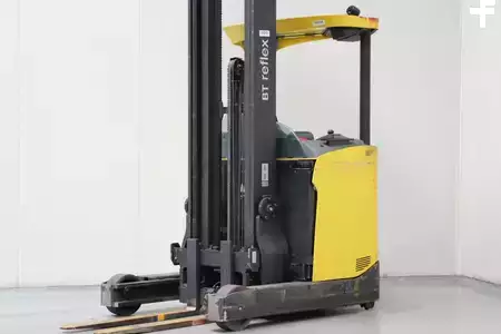 Schubmaststapler 2020  Toyota RRE160H (1)