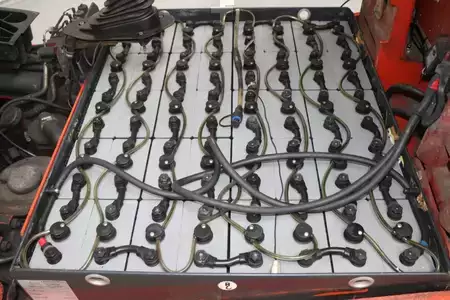 Elektromos 4 kerekű 2006  Linde E25-02 (5)