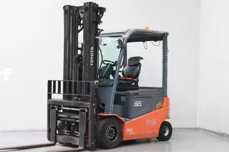 Elektro čtyřkolový VZV 2019  Toyota 8FBMKT30 (1)