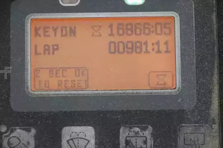 Elektro čtyřkolový VZV 2019  Toyota 8FBMKT30 (6)