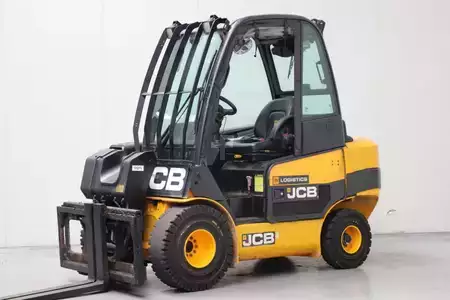 Sollevatori telescopici rigidi 2019  JCB TLT30D (1)