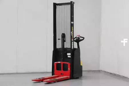Pinontavaunu 2018  Hyster S1.0E (1)