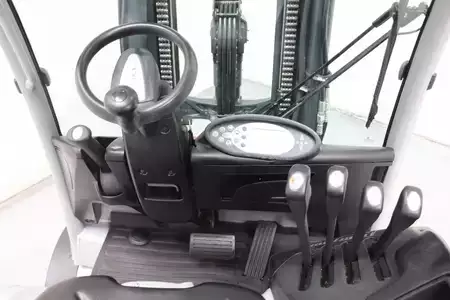Elektryczne 4-kołowe 2018  Still RX60-30 (3)