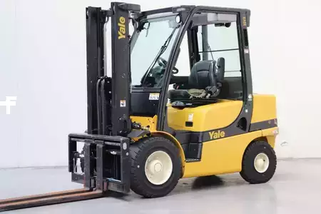 Dieselstapler 2019  Yale GDP30VX (1)