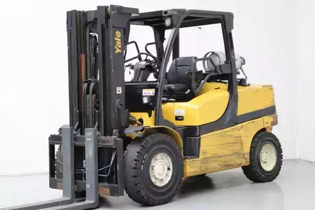 Nestekaasutrukki 2017  Yale GLP50VX (1)