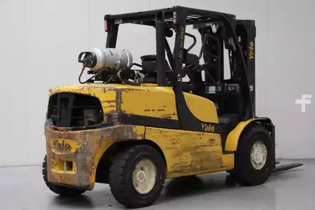 Nestekaasutrukki 2017  Yale GLP50VX (2)