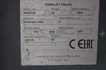 Carrelli elettrici 4 ruote 2020  Toyota 8FBMT25 (4)
