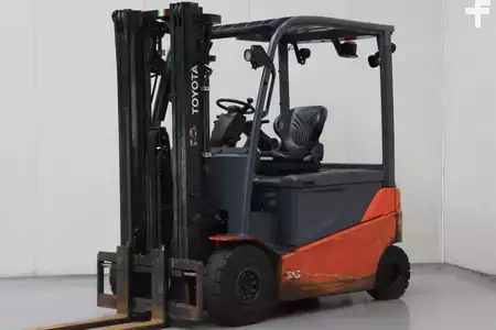Carrelli elettrici 4 ruote 2020  Toyota 8FBMT25 (1)