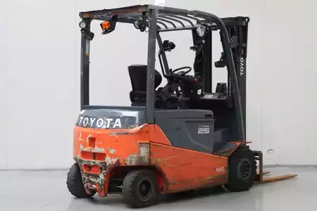 Eléctrico - 4 rodas 2020  Toyota 8FBMT25 (2)