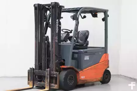Eléctrico - 4 rodas 2020  Toyota 8FBMT25 (1)