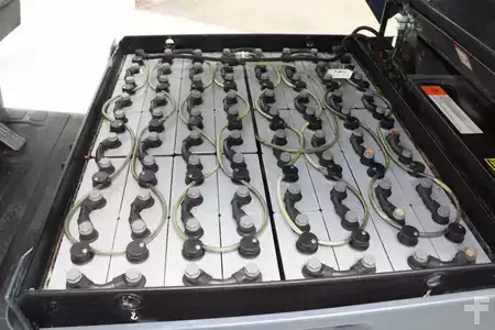Eléctrico - 4 rodas 2020  Toyota 8FBMT25 (5)