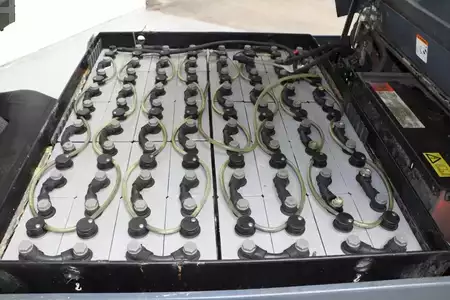 Eléctrico - 4 rodas 2020  Toyota 8FBMT25 (5)