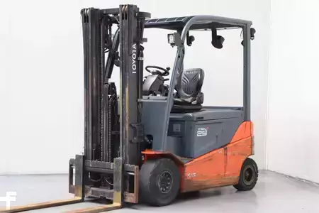 Carrelli elettrici 4 ruote 2020  Toyota 8FBMT25 (1)