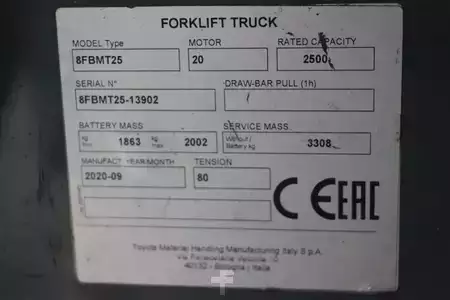 Carrelli elettrici 4 ruote 2020  Toyota 8FBMT25 (4)