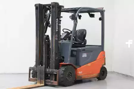 Carrelli elettrici 4 ruote 2020  Toyota 8FBMT25 (1)
