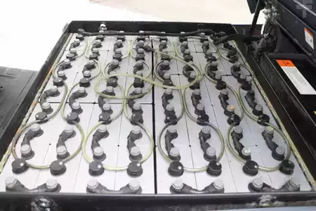 Eléctrico - 4 rodas 2020  Toyota 8FBMT25 (5)