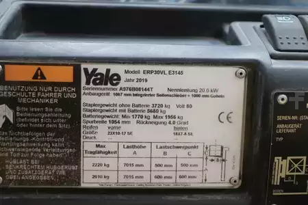 Elektryczne 4-kołowe 2019  Yale ERP30VL (2)