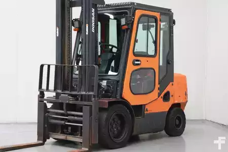 Diesel Forklifts 2014  Doosan D35C-7 (1)