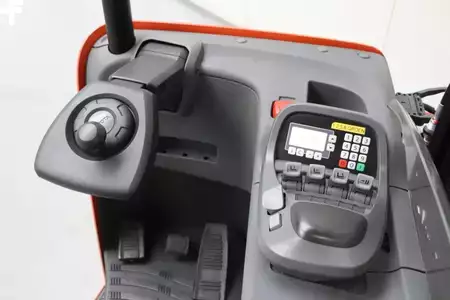 Reach Trucks 2017  Toyota RRE140B (3)