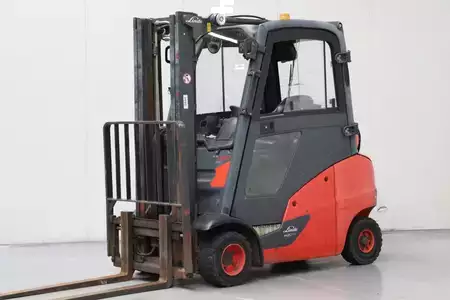 Gas truck 2015  Linde H20T-01 (1)