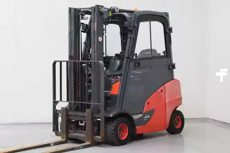 Gas truck 2015  Linde H20T-01 (1)