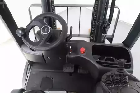 Carrelli elettrici 3 ruote 2020  Linde E18-02 (3)