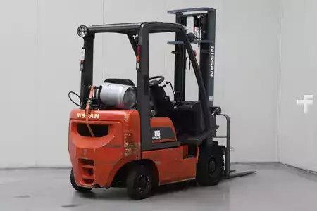 Gas truck 2005  Nissan PD01A15PQ (2)