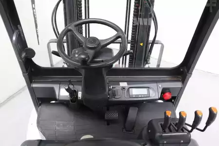 Electric - 4 wheels 2012  Doosan B40X-5 (3)
