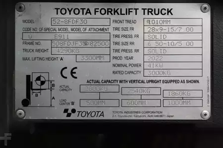 Wózki widłowe diesel 2022  Toyota 52-8FDF30 (4)
