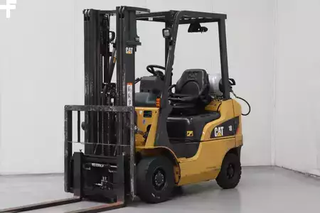 Treibgasstapler 2019  CAT Lift Trucks GP18NT (1)
