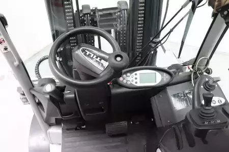 Elektryczne 4-kołowe 2013  Still RX60-40 (3)